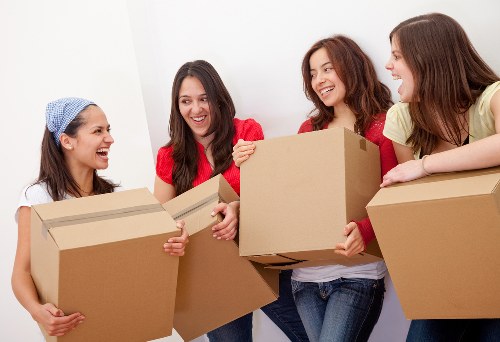 Transparent moving quotes for Barnes properties and busy streets